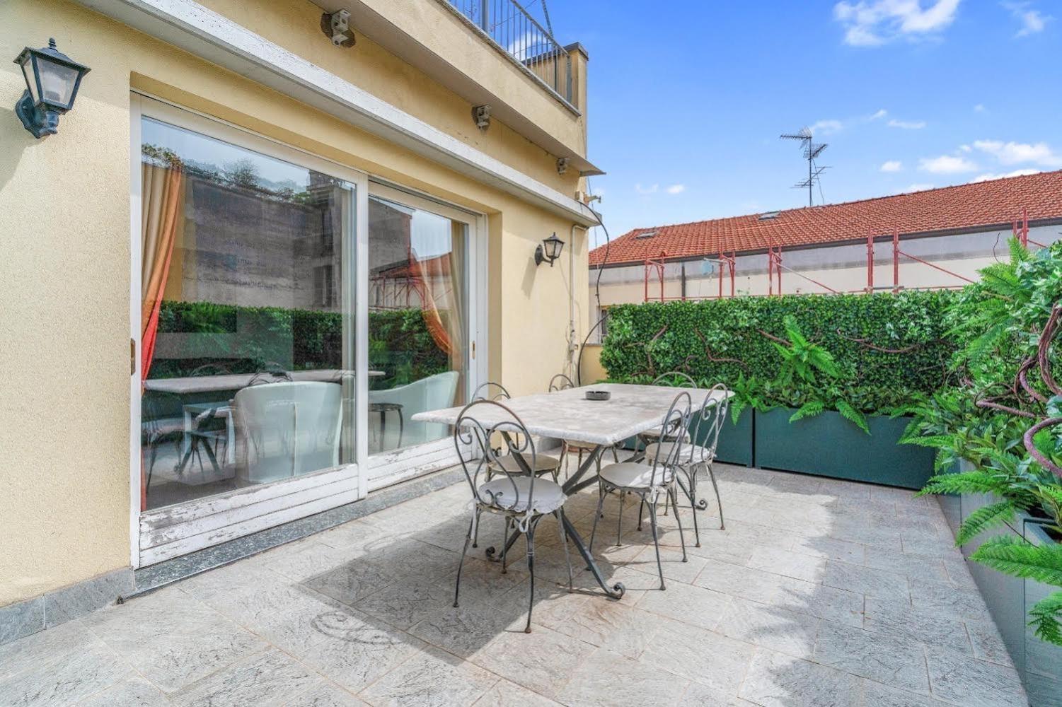 Ferienwohnung Montenapoleone-Duomo Attico Di Lusso E Parcheggio Privato Mailand Exterior foto